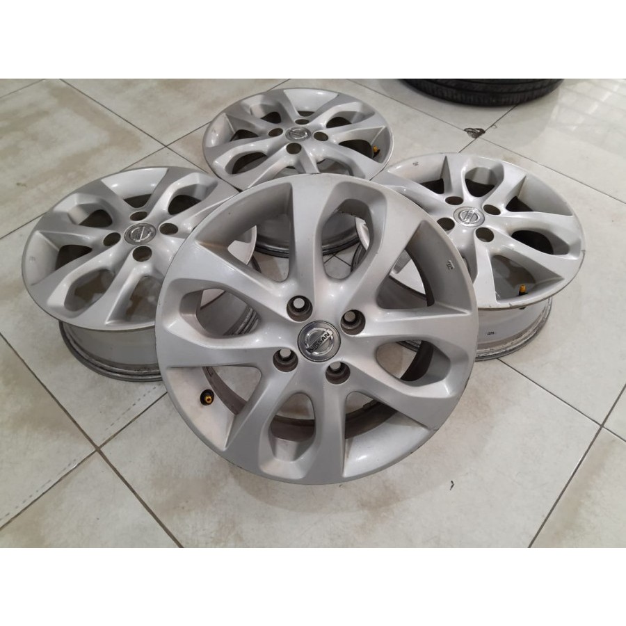 Velg mobil bekas nissan march ring 15 pcd 4x100 velg only murah bagus