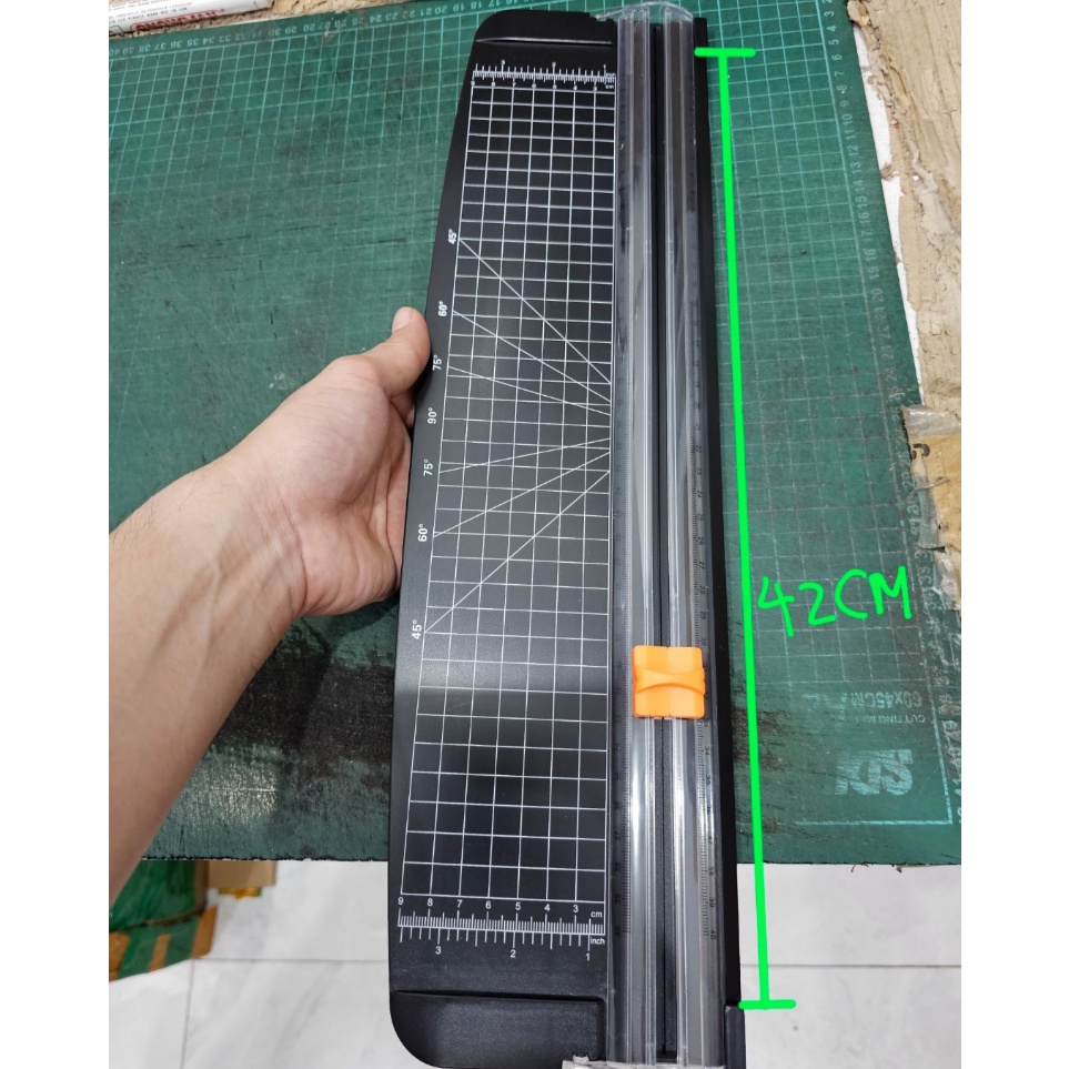 

pemotong kes A3 dorong tarik paper cutter A3 plastik