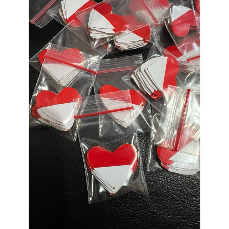 

Stiker pipi Love merah putih isi 10