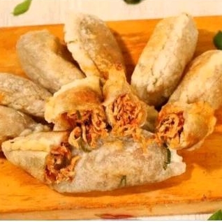 

cireng isi ayam 10 enak dan murah /cireng pastel isi ayam pedas