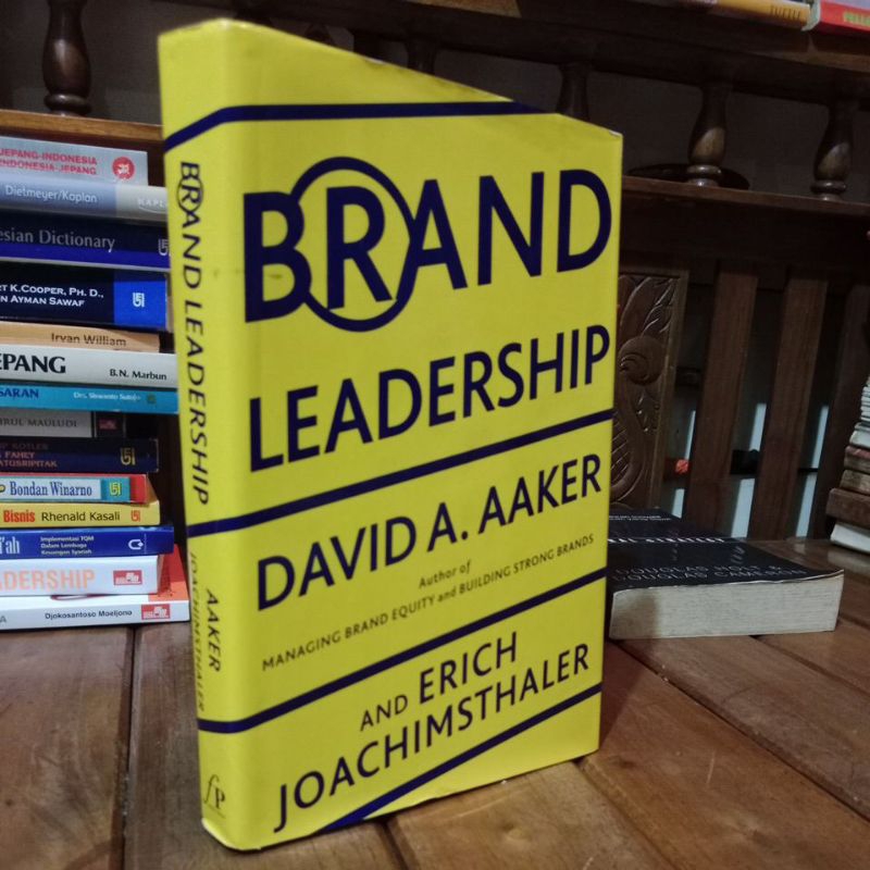 BRAND LEADERSHIP - AAKER JOACHIMSTHALER