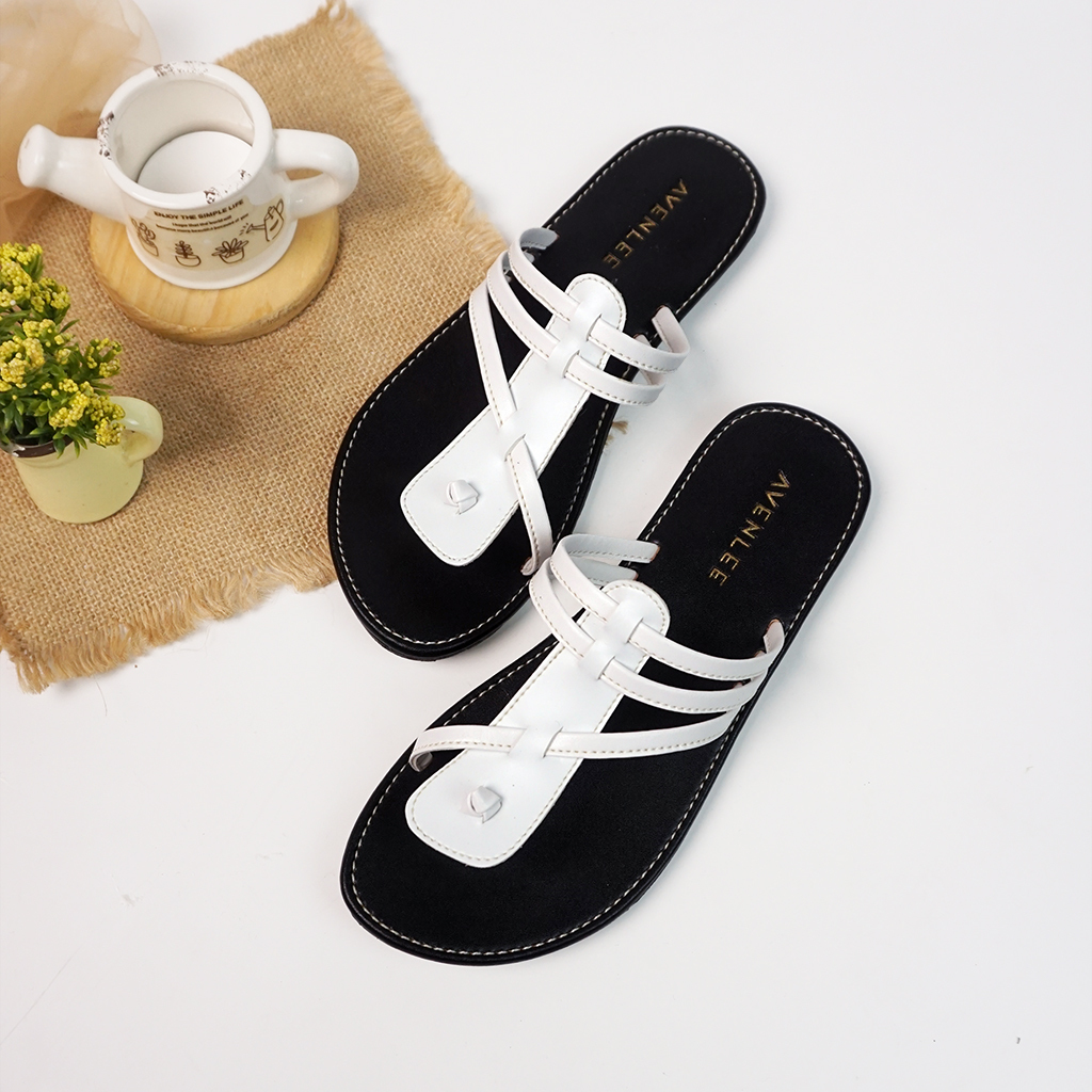 Avenlee Izel Sandal Jepit Wanita Modis Desain Minimalis dengan Sentuhan Elegan