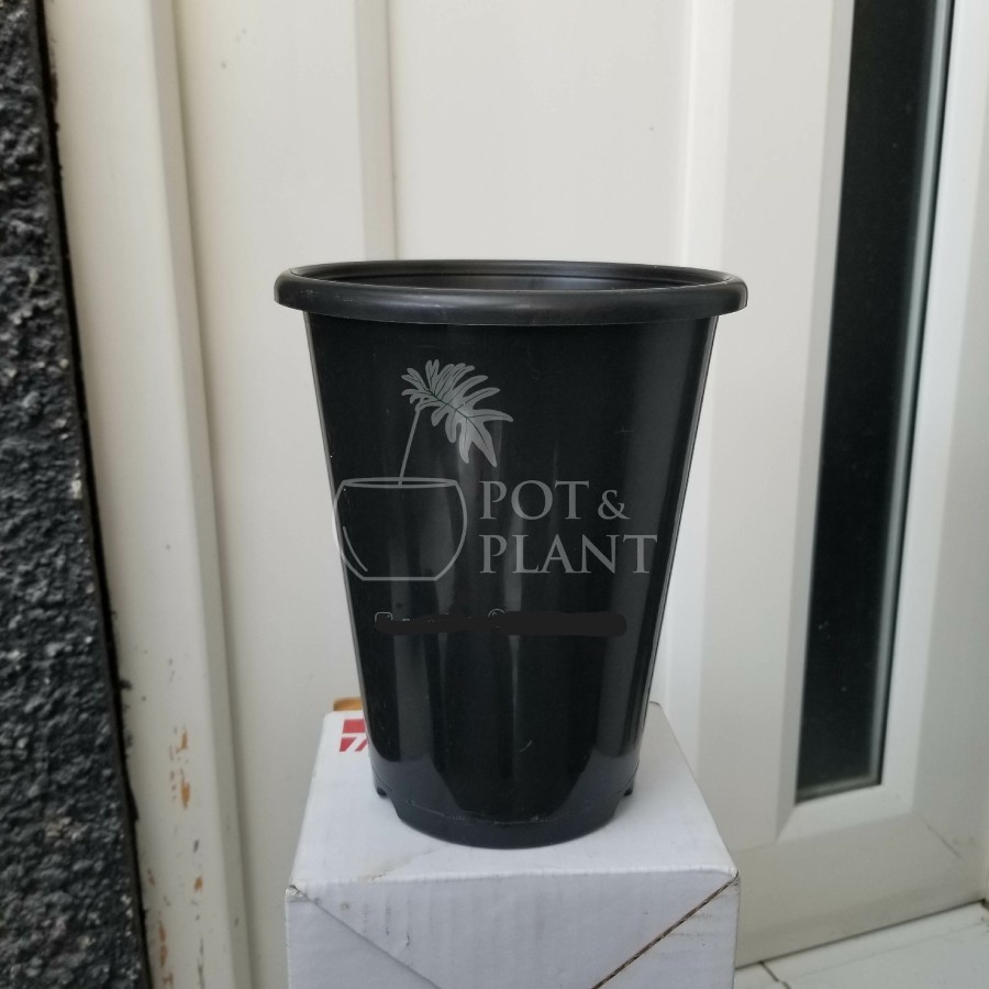 Pot Plastik NKT Tower 15 Tinggi - HITAM