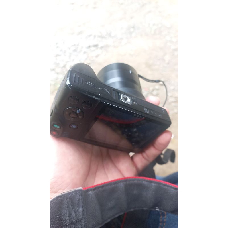 camera canon sx400 is second