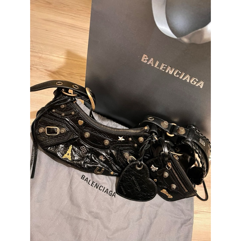 BALENCIAGA LE CAGOLE XS black pin charm eiffel leather GHW