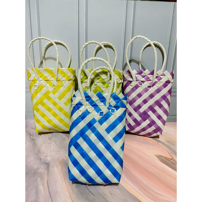 

TAS MINI PANJANG SOVENIR(14x9x23)/ hampers mini kekinian/TAS ANYAMAN MURAH