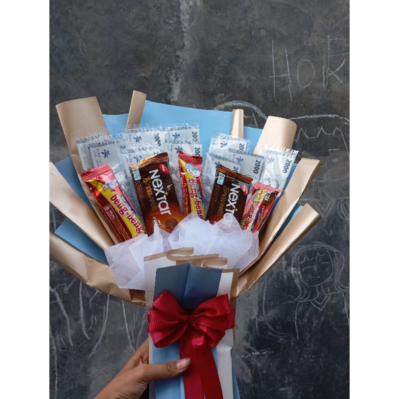 

Buket uang dan snack