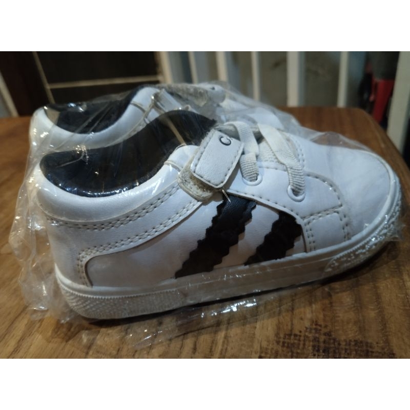 Sneakers anak gabino