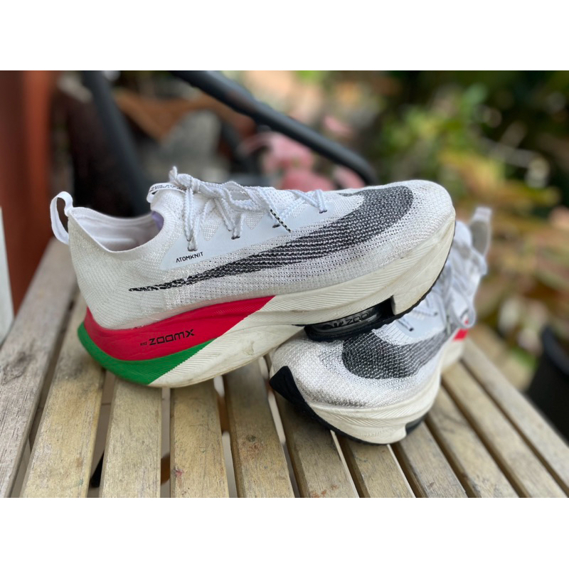 nike zoomx sampan 42/26,5