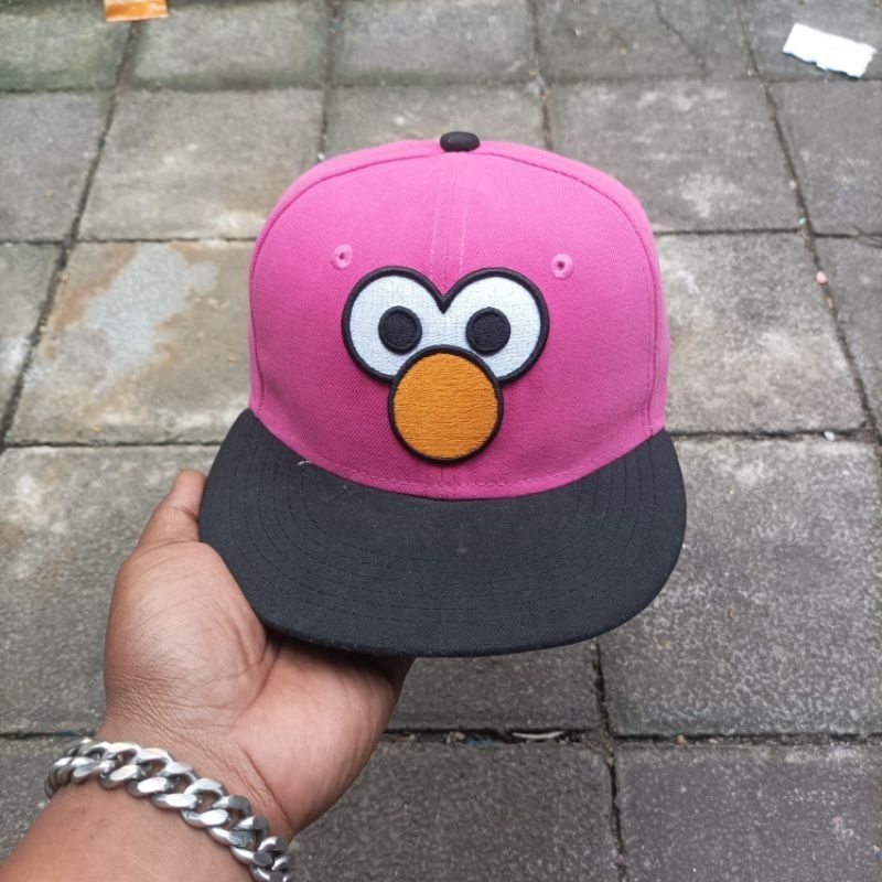 topi new era x sesame