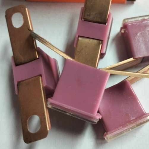 skring fuse pusat 30a glh kaki samping panjang / sekring fuse pusat 30a glh kaki samping panjang (5p