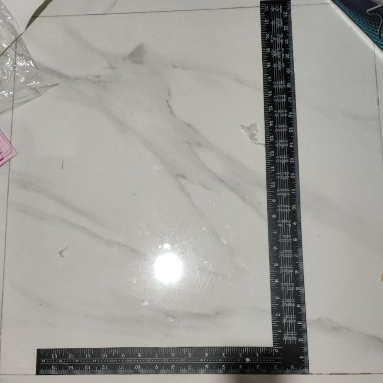 

KODE K98U penggaris siku tukang 4x6cm