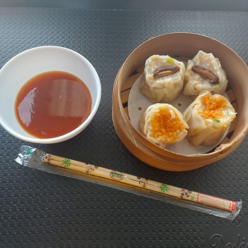 

DIMSUM AYAM MIX UDANG ISI 24PCS/ DIMSUM PEKANBARU