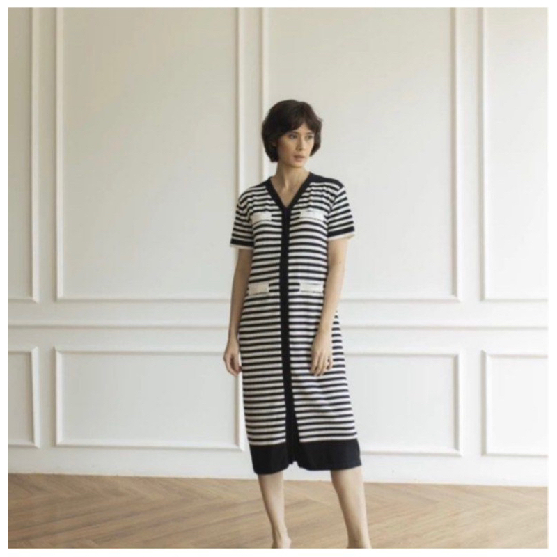 LIKE NEW POSH THE LABEL KNIT DRESS preloved-bekas