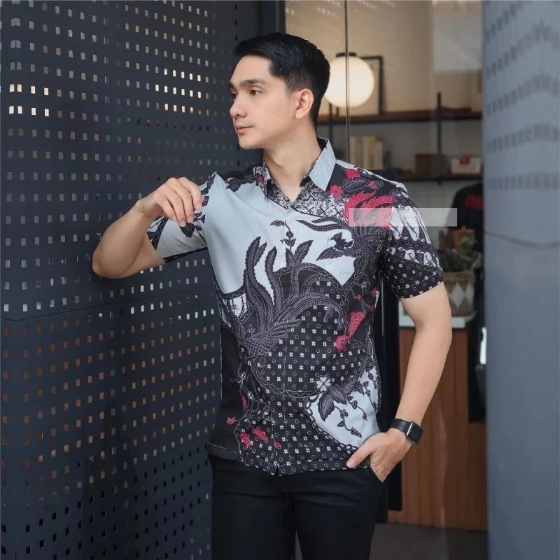 KEMEJA BATIK PRIA LENGAN PENDEK WARNA ABU