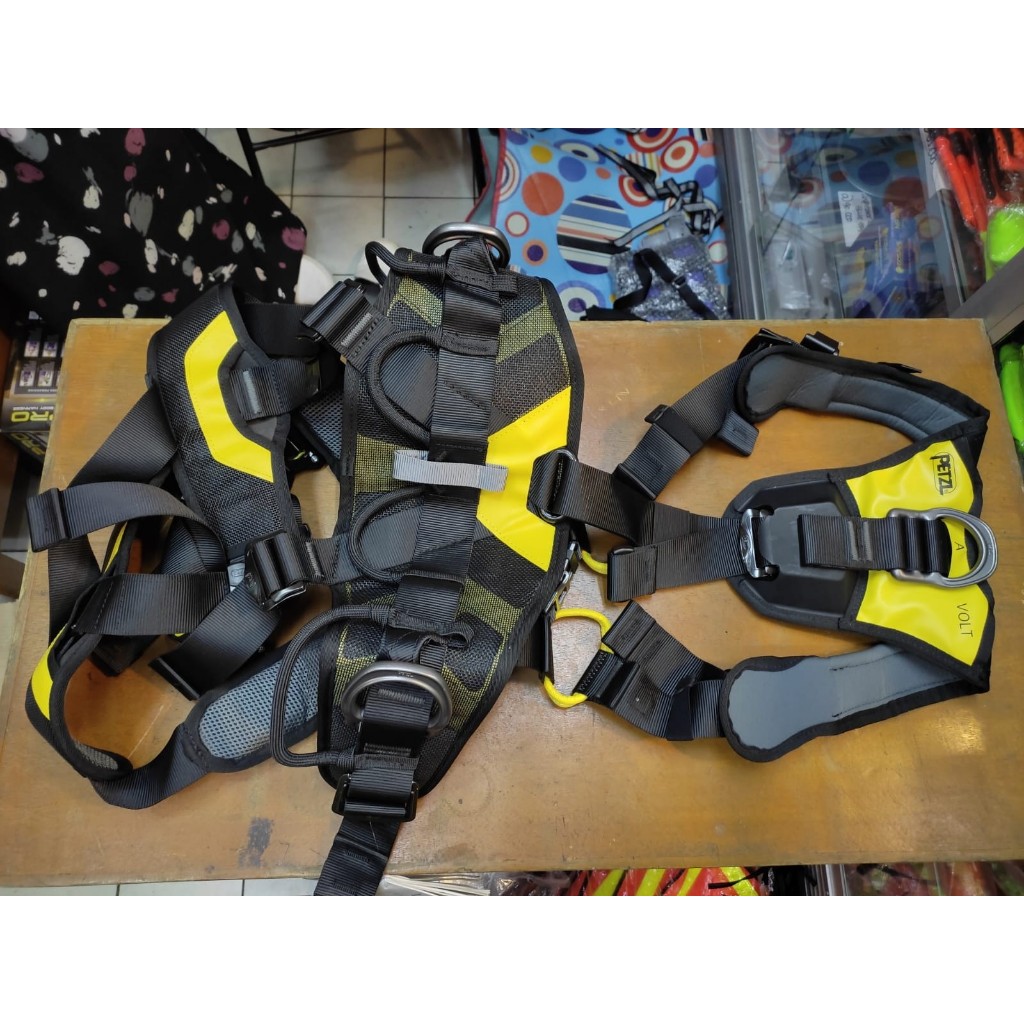 Body Harnes Petzl / AVAO BOD FAST Harnesses Petzl