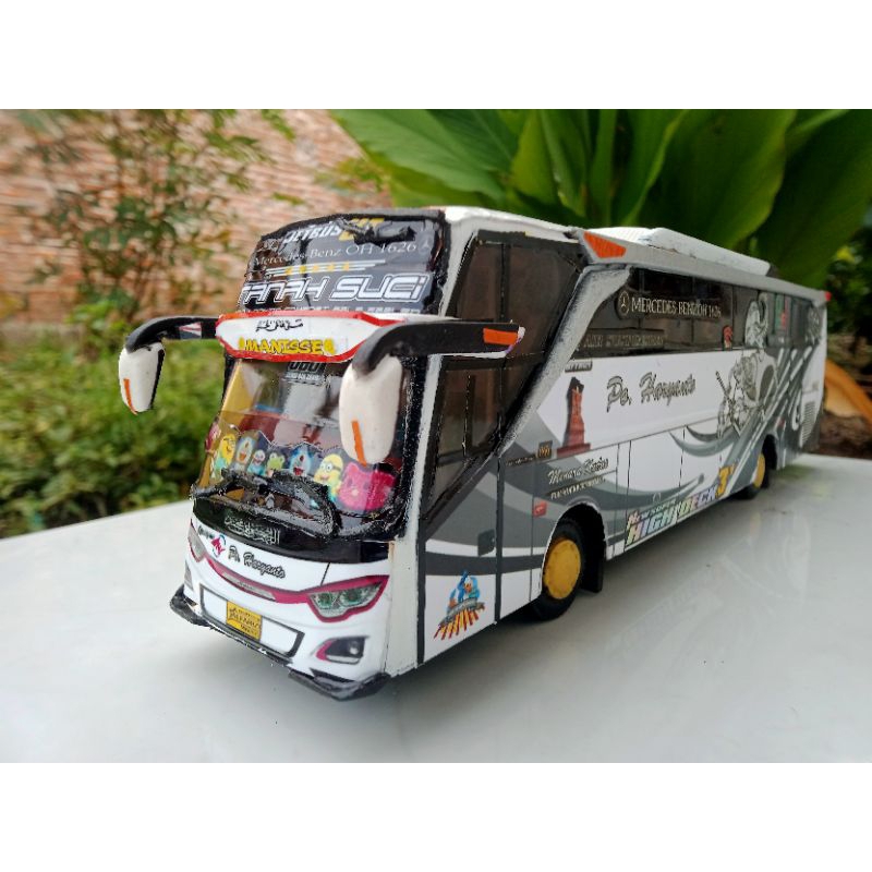 miniatur bus, Haryanto " Tanah Suci"