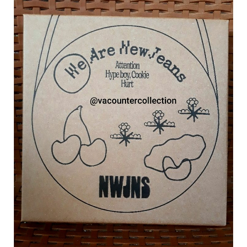 NewJeans - 1st EP 'New Jeans' Bag (Black ver.) (Limited Edition)