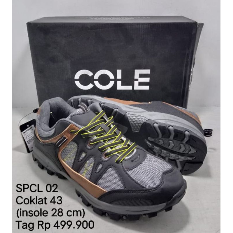 SEPATU GUNUNG OUTDOOR NEVADA