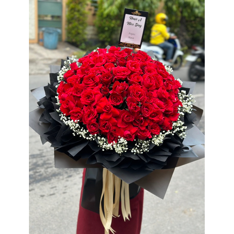 PREMIUM & JUMBO RED ROSES 80btg/Flowershopbali / Florist bali /Toko Bunga bali / valentinegift / bun