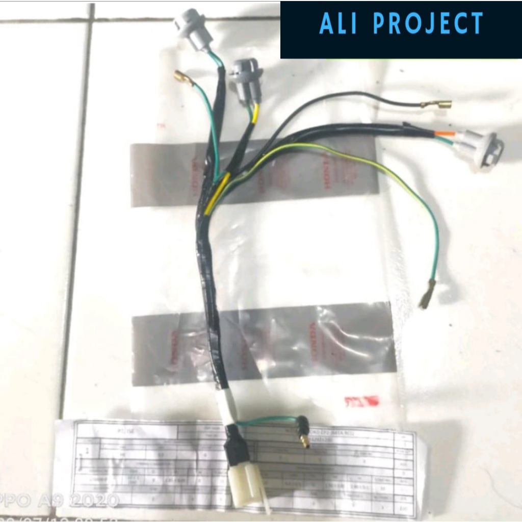 K41A RCL.FITING SOKET SOKET LAMPU BELAKANG SUPRA X 125 FI.original