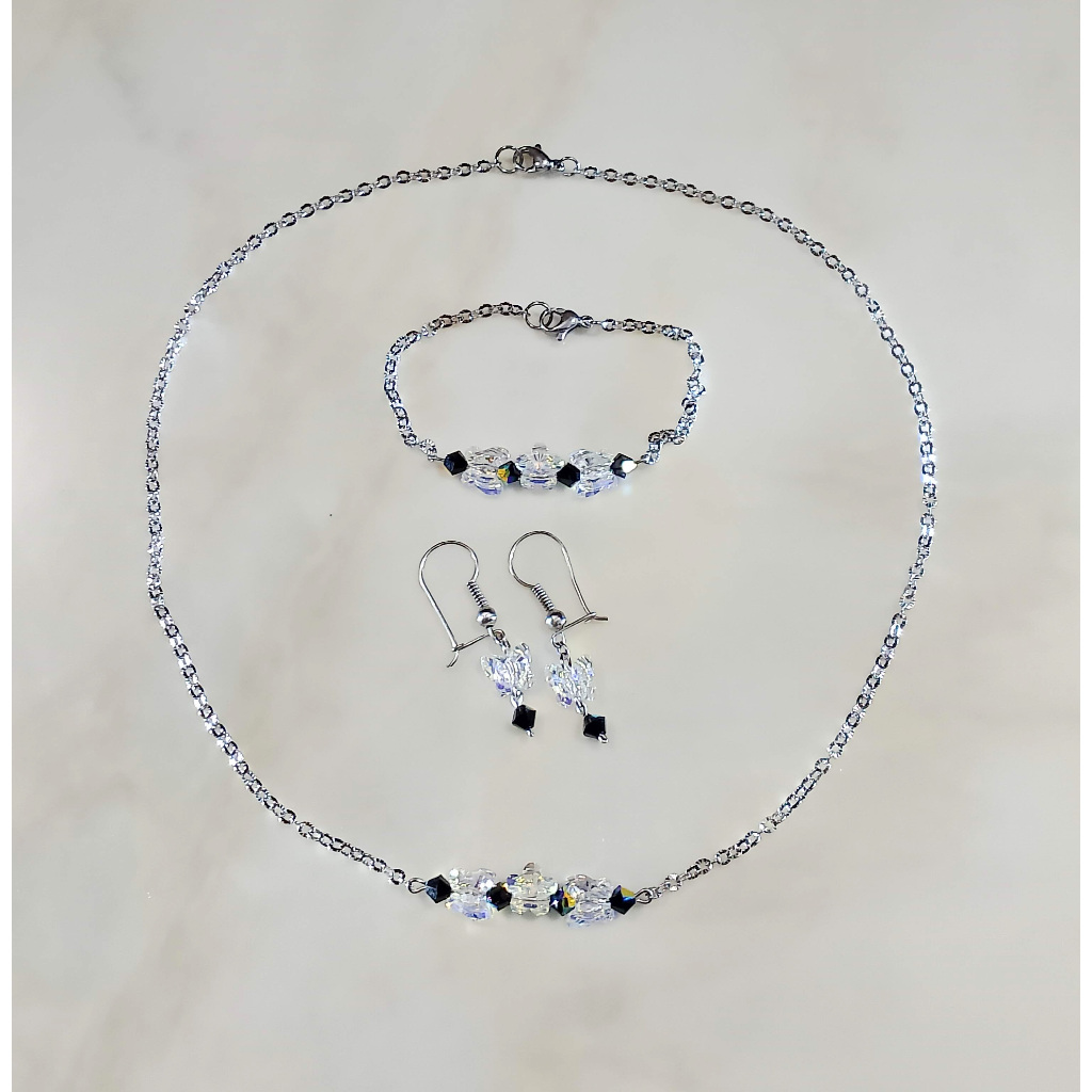 SP F06. Set Perhiasan Kristal Swarovski asli. Model Kupu-Bunga