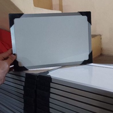

FG2 White Board Gantung ukuran 2x3cm