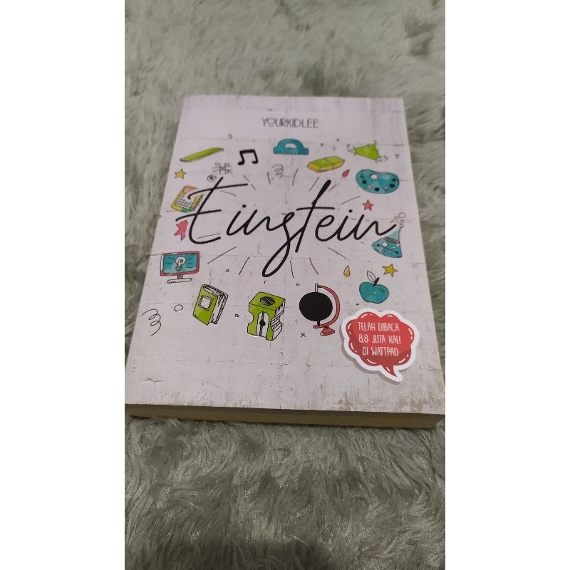 Novel by Yourkidlee - Einstein (Preloved)