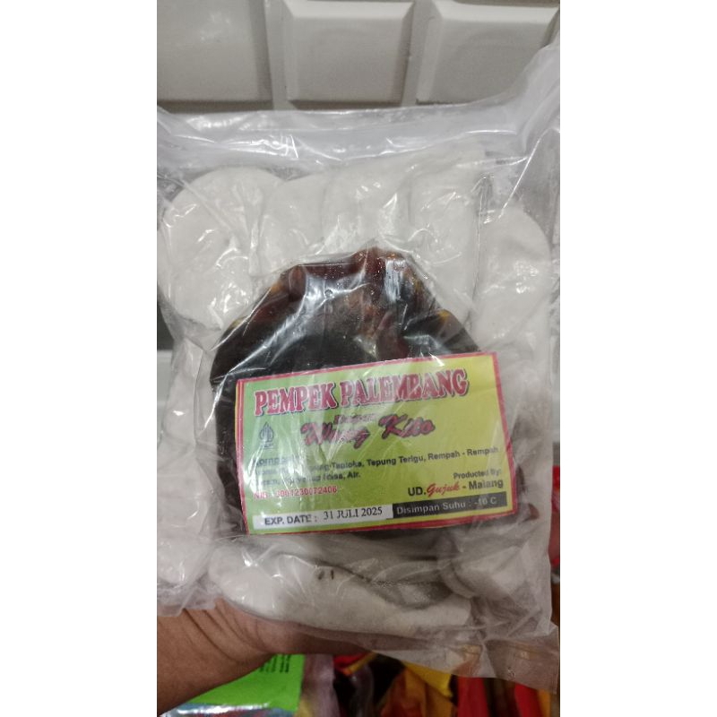 

PEMPEK ISI 12PCS (KHUSUS JAWA TIMUR)