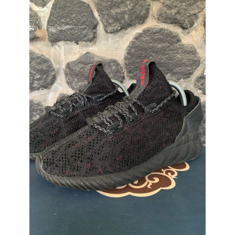 sepatu second adidas tubular