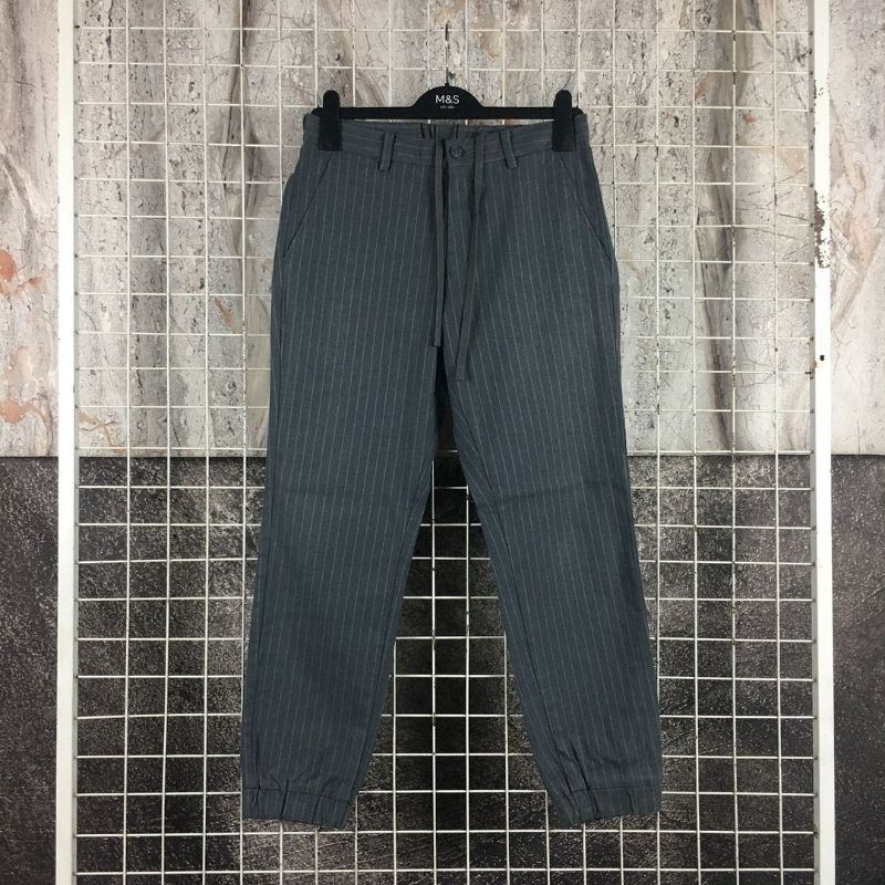 Celana Panjang Formal Ankle Pants Branded Original UNIQLO Ankle Pants Size S . SDA 05563 Second Beka