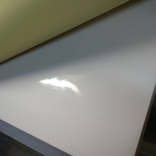 

Potongan Kertas Stiker Glossy Mengkilap isi 5 Lembar A4 Sticker Chromo