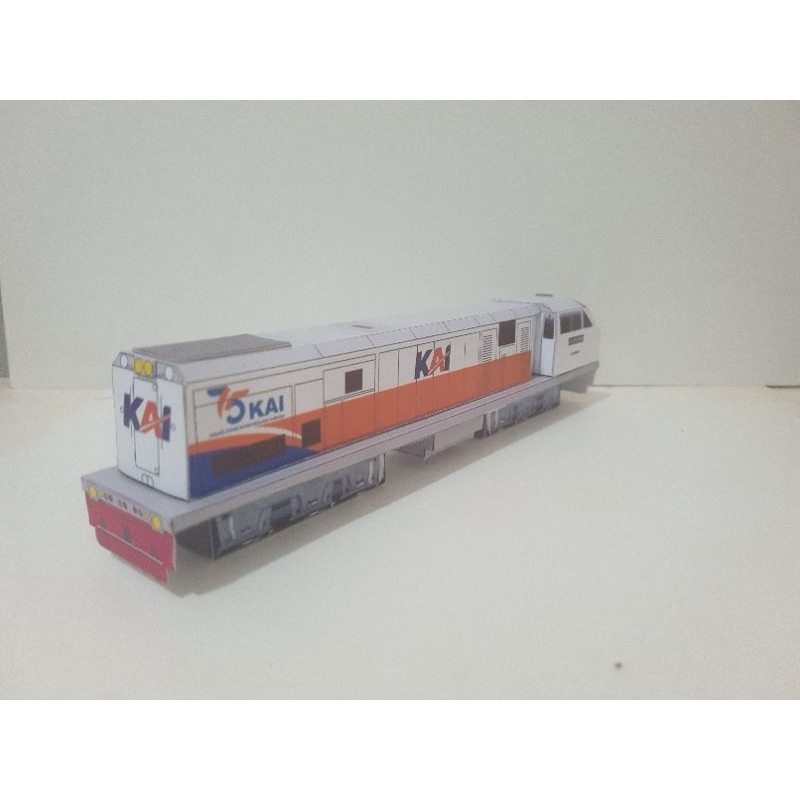 Papercraft Kereta Api CC203