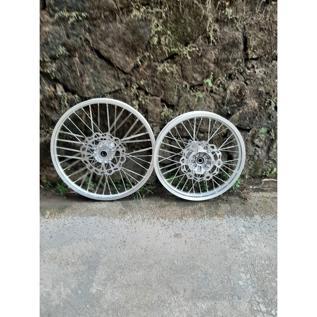 Velg Set Ori Yamaha WR155 Ring 18/21 Tanpa Ban