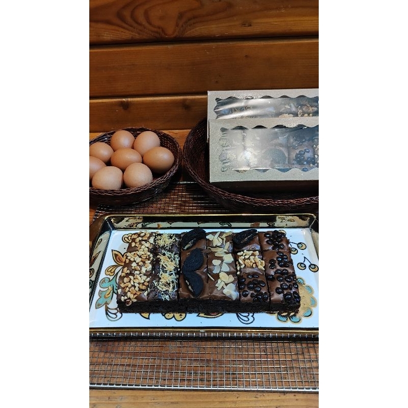 

browniescoklatshinycrushsekat20x10