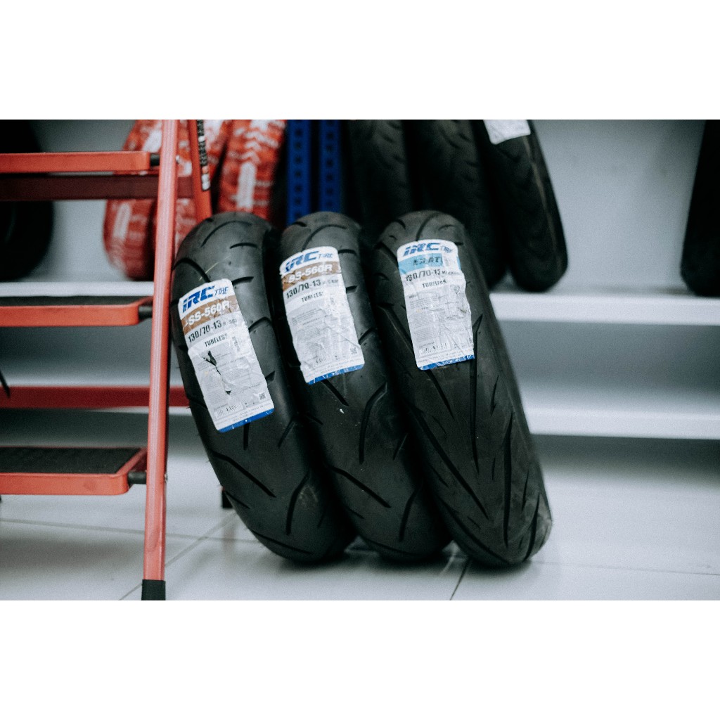 BAN 130/70-13 IRC SS560R **Merk**: IRC   **Model**: SS560R   **Ukuran**: 130/70-13