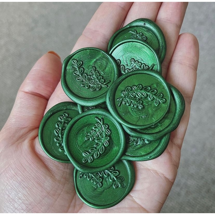 

ROWAN - 1 Pcs Wax Seal Sticker Undangan WAXSEALCOIN Vintage / Tanpa Minimum / 1 Pcs/ Termasuk Double tape / Lilin Wax Seal Vintage (promocoin)