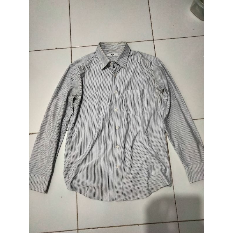 Kemeja stripe pria UNIQLO size S_preloved