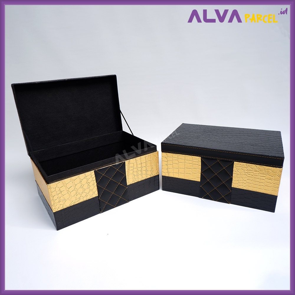 

Box Hampers | Box Hantaran | Tempat Bingkisan | model kotak bahan croco Hitam Emas