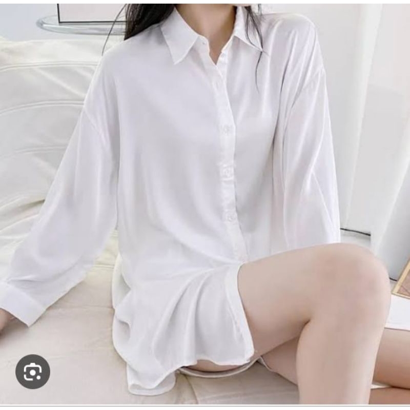 KEMEJA WANITA PUTIH POLOS. KEMEJA WANITA OVERSIZE