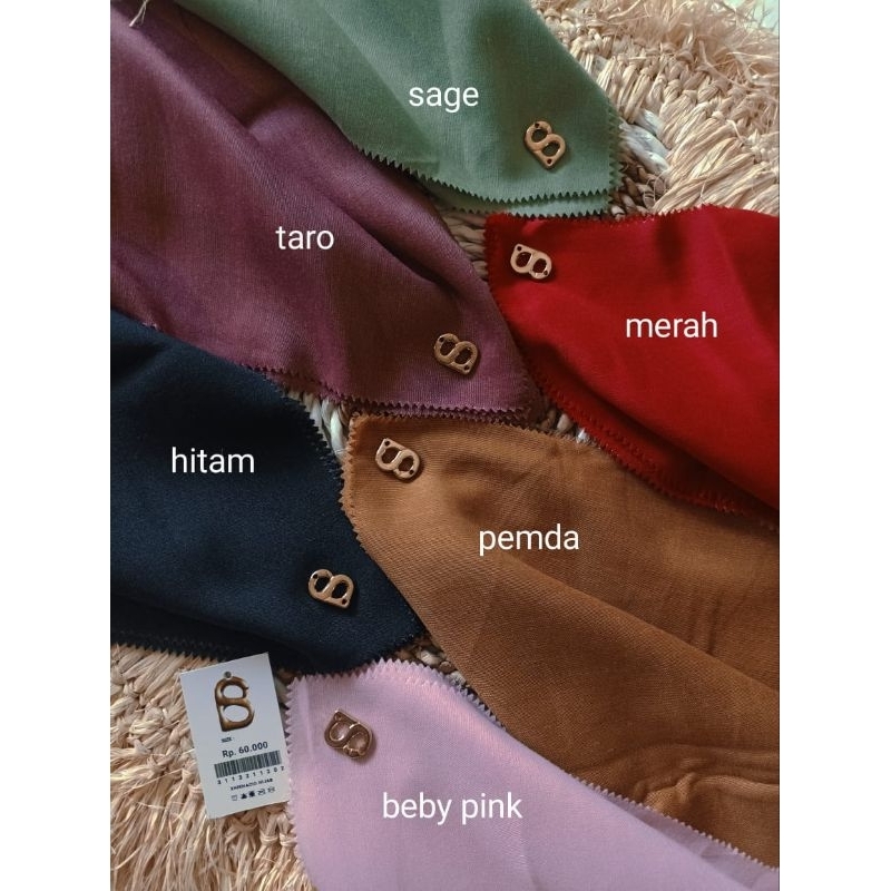 Jilbab segiempat pin button voal laser cut