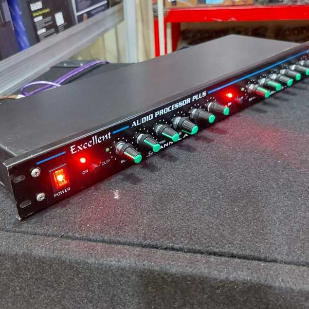 AUDIO PROSESOR PLUS SUBWOOFER JADIAN TINNGL PAKAI EXELENT