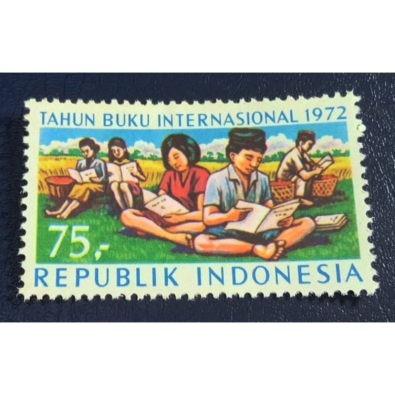 

Prangko Lawas Set Lengkap/Singel Set Tahun Buku International Thn 1972