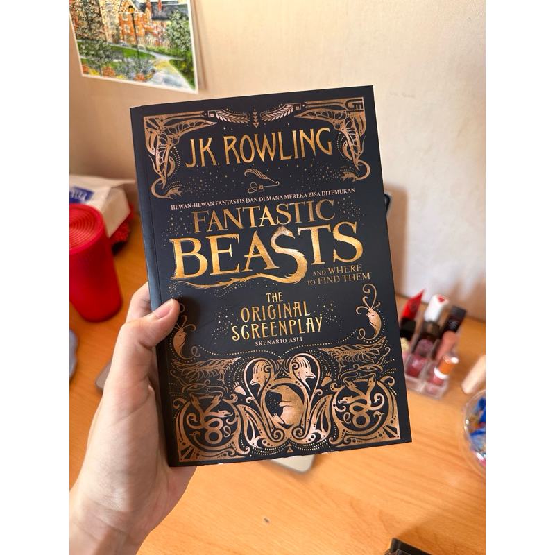 PRELOVED FANTASTIC BEAST AND WHERE TO FIND THEM ORIGINAL SCREENPLAY