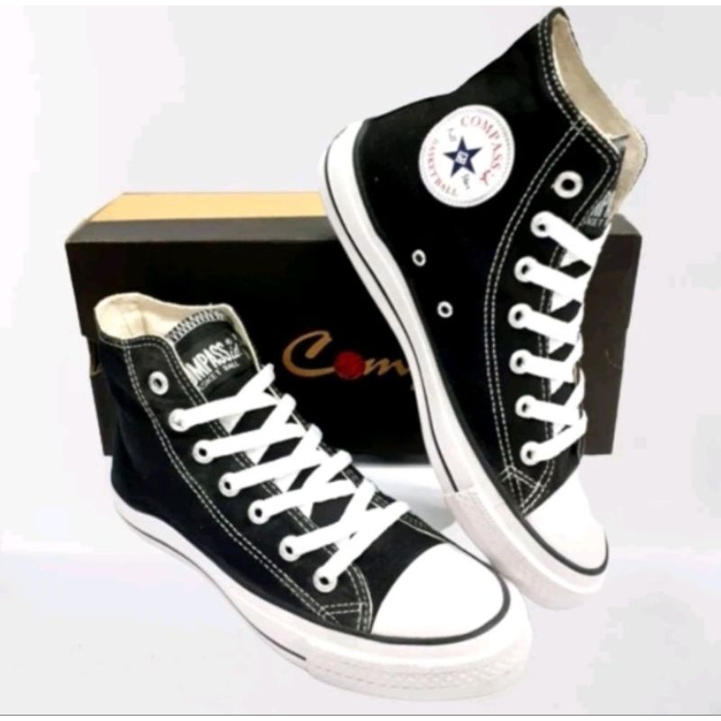 Sepatu sekolah Compass