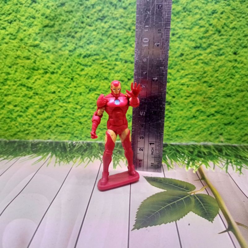 Miniatur Figure Iron Man Marvel Avengers Merah - Mainan Robot Super Hero Murah Topper Cake