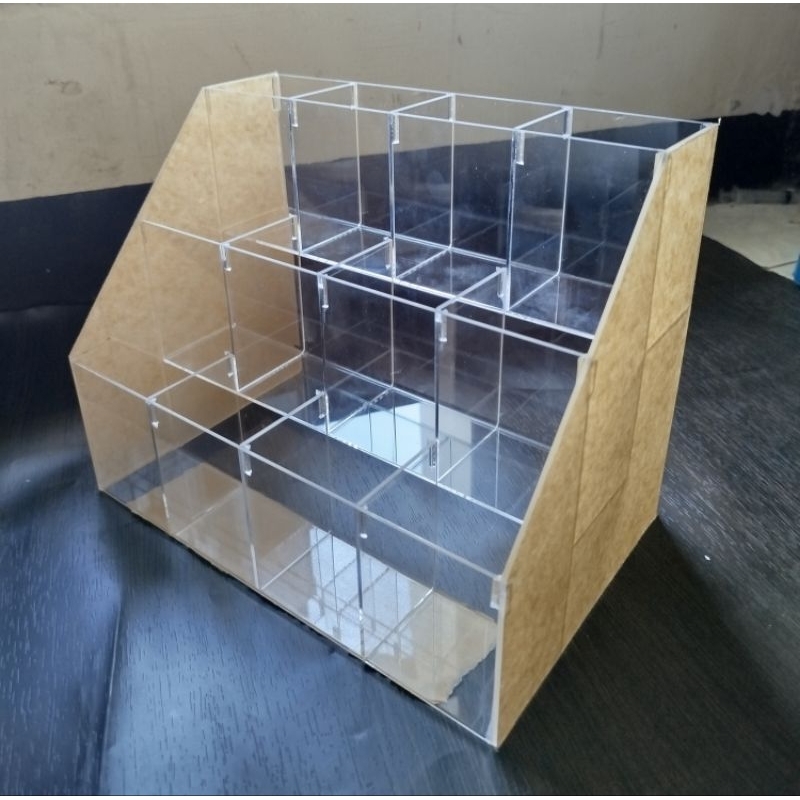 akrilik tempat pulpen