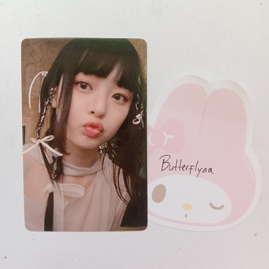 Photocard POB Hanni NewJeans Yizhiyu r2 / YZY offline r1