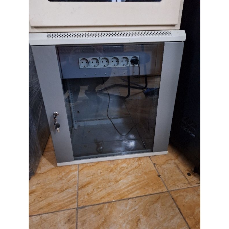 Rak server 12u komplit pdu