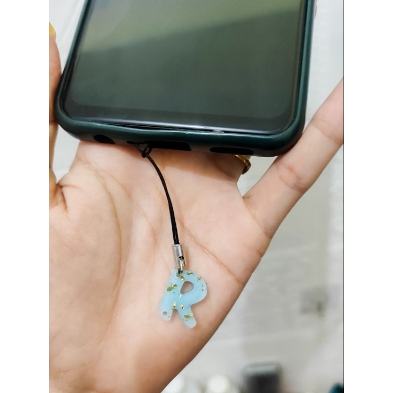 BELI 5 GRATIS 1  gantungan hp resin bisa custom huruf / bag charm / aksesoris hp